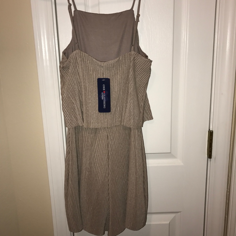 Romper - Picture 2 of 2